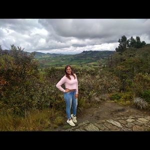 Meet your Posher, Krystel